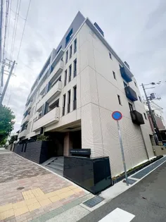 ワコーレフェリズ西岡本【2階】の外観