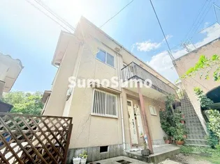 RHAPSODY IN REDの画像