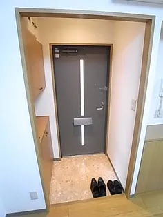 中野ビル【6階】の玄関