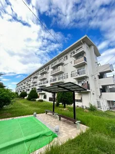 松が丘住宅19号棟の外観