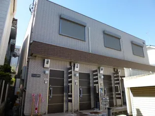 アヴニール三軒茶屋【1階】の外観