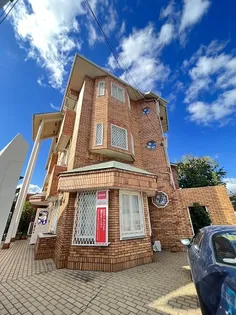 ホルム夙川【1階】の外観