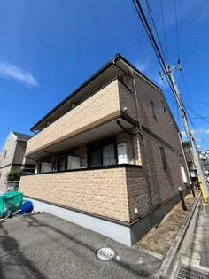 エンブレイス【2階】の外観