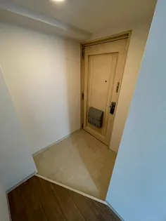 カルム甲子園【5階】の玄関