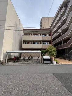 オズ【1階】の外観