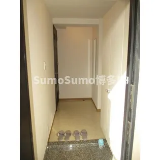 エムティースクエア吉塚駅前【5階】の玄関