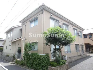 クローバー【2階】の外観