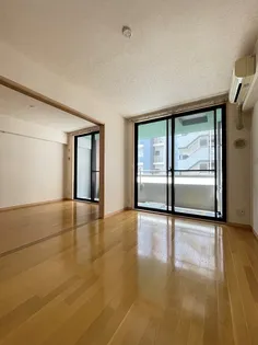 ラ・ペール・モリ【7階】の居間