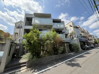 グランデュオ柿の木坂【1階】の外観