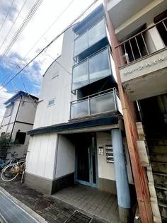 ヤングリーブス岡本の画像