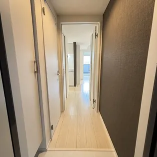 エレガンテブリッサ姪浜駅南【1階】の玄関