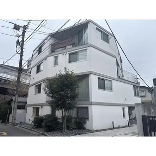 MONCLE SAKURA SHINMACHIの画像