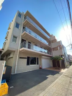 ラスパシオ三軒茶屋【2階】の外観