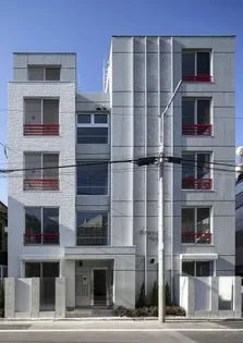 ブランシェ用賀の画像