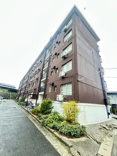 高津橋農住団地A棟の画像