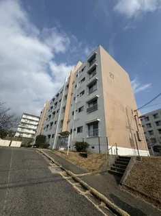 高倉台7ー2団地30号棟の画像