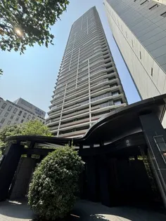 ローレルタワー堺筋本町【19階】の外観