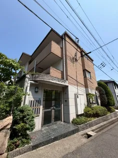 ロイヤルグリーン【2階】の外観