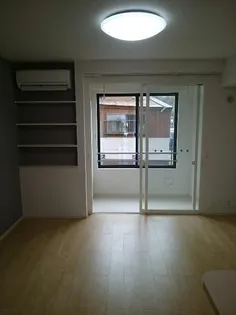 カルムS【1階】の居間