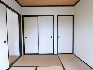 タウニ国分B棟【202号号室】の寝室