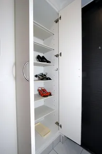 エンクレスト吉塚駅前【7階】の玄関