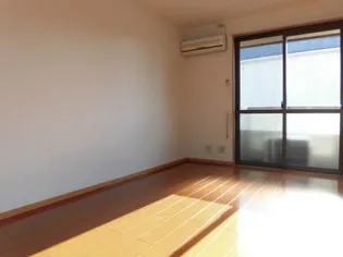 メルベーユ・ドミール?棟【1階】の居間