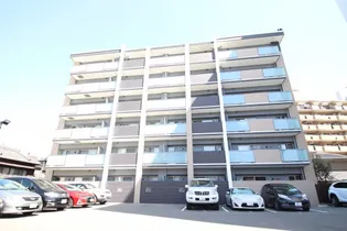 レフィナード博多の画像