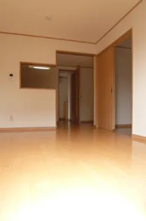 チャームビラⅡ【2階】の居間