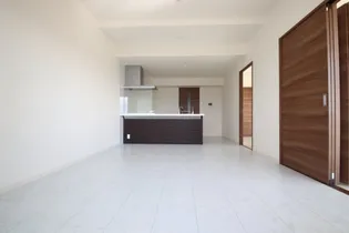 エトランゼ17大濠公園前【9階】の居間