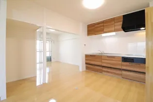 アレッツォ中央【3階】の居間