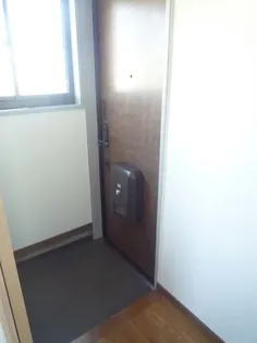 メゾンコスモス【1階】の玄関