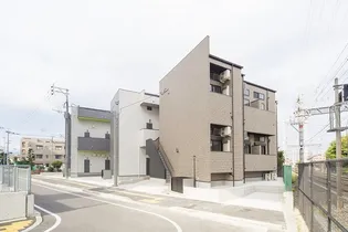 マルスヴァンサンク一番館【1階】の外観