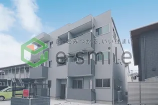 GRANDCIA PLUS【1階】の外観