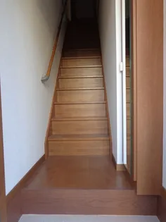 向日葵【0202号室】の玄関