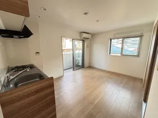 Refined Motobuto【0303号室】の居間