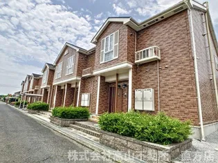 ジュネス感田B【2階】の外観