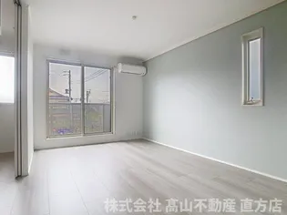 Gloire遠賀野A【2階】の居間