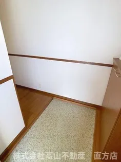 ソレアード21 C棟【2階】の玄関