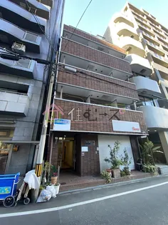 ジュネスアマリ【3階】の外観