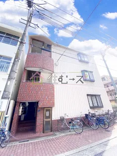 マンション華【1階】の外観