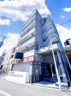 ロイヤルコート華【3階】の外観