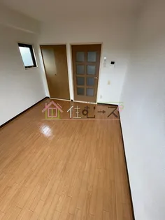 M’プラザ城東【3階】の居間