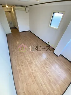 デイルーチェ上町EAST【6階】の居間