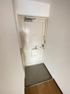 ラパンジール塚本【5階】の玄関