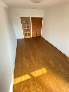 ラパンジール塚本【3階】の居間