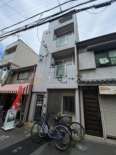 グリーンマンション【4階】の外観