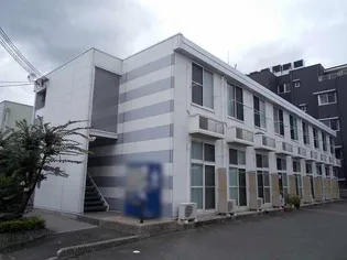 レオパレスQUATRE SAISONS【1階】の外観