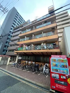 シャイニングスター【2階】の外観