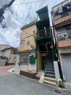 マンション杉岡【2階】の外観