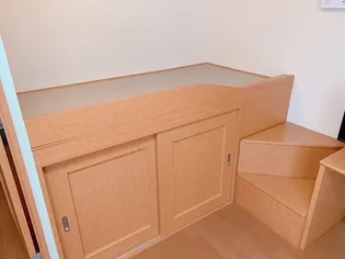 レオパレスウグイス【1階】の寝室